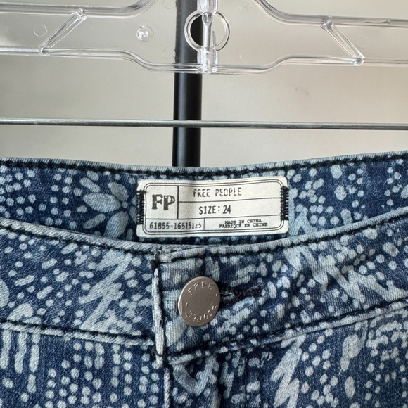 Free People Embellished Float On Flare Jeans 24 - Picture 5 of 10